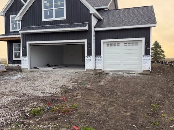 502 Denton Dr, Savoy, IL 61874