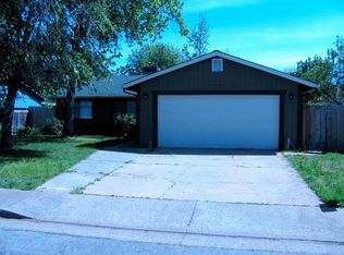 3853 Apollo St, Redding, CA 96002