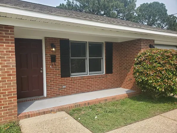 232 Pine Ave, Newport News, VA 23607