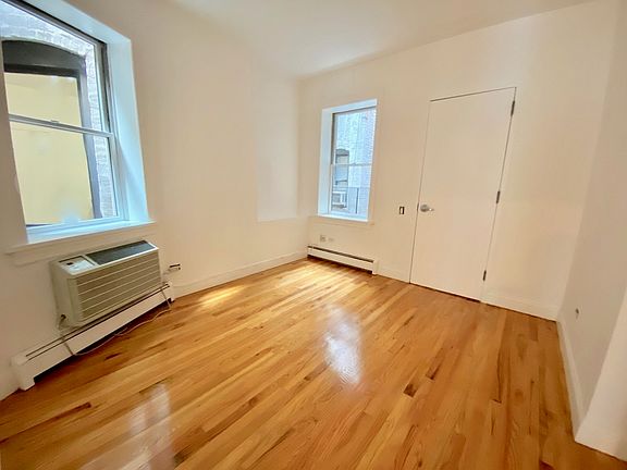 3rd image of 705 9th Ave APT 3C