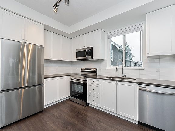 3rd image of 15738 85th Ave #214
