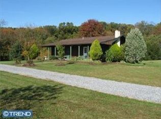 960 Doe Run Rd, Coatesville, PA 19320