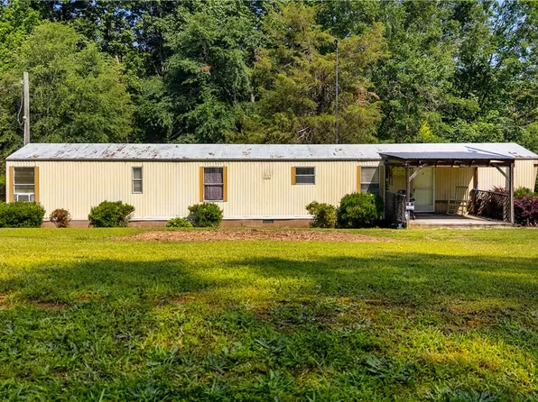 204 Henderson Dr, Gaffney, SC 29340