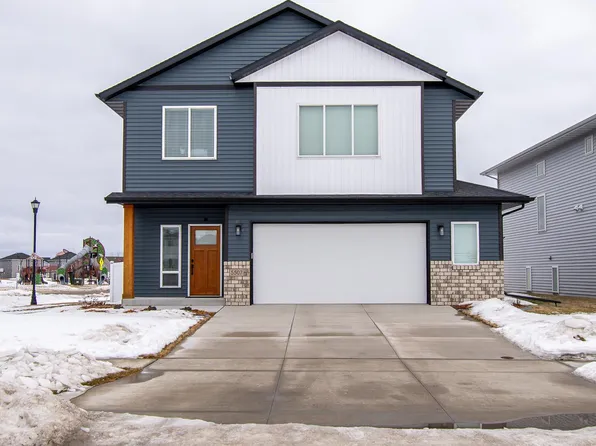 5507 Lori Ln W, West Fargo, ND 58078