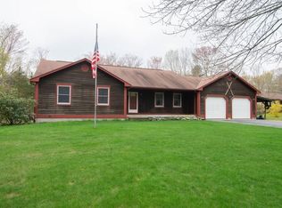 399 Chaplin Dr, Coventry, RI 02816