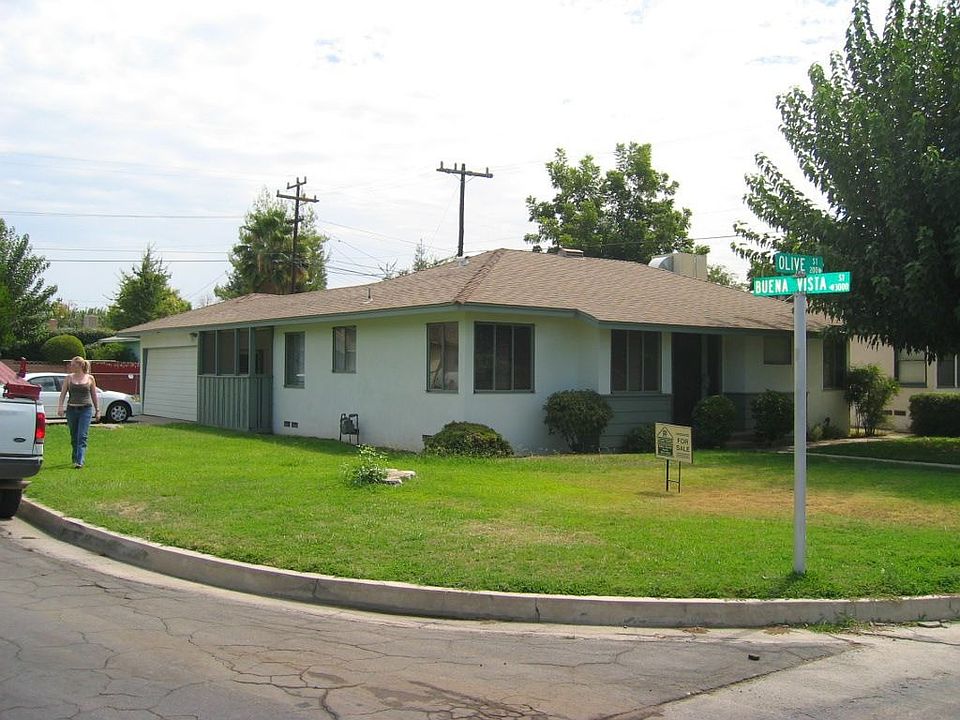 Large corner lot