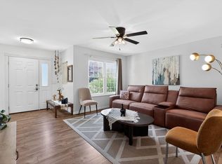 Country View Hill, Cottage Grove, WI 53527