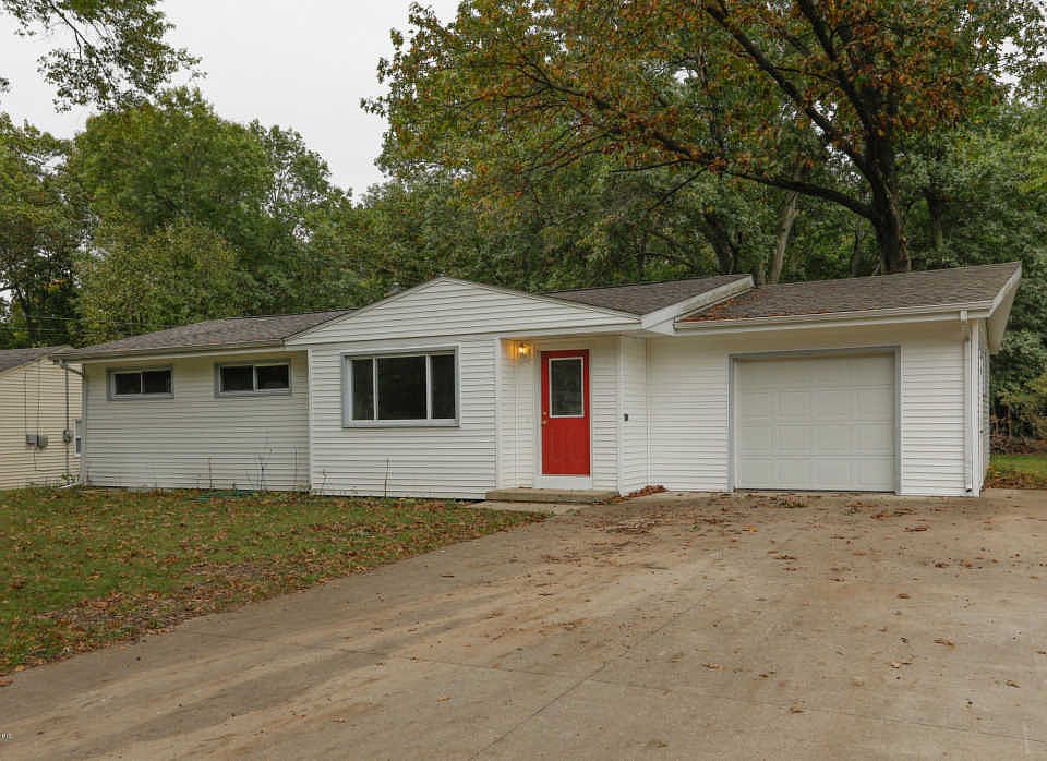 1st image of 1830 Thrushwood Ave