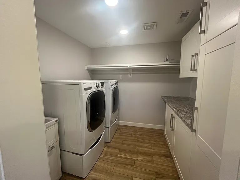 792 Ithaca Dr — Photo 19