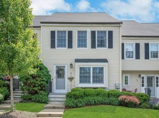 38 Essex Dr, Mendham Boro, NJ 07945