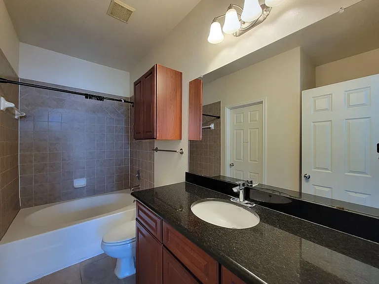 9200 Westheimer Rd #305 — Photo 18