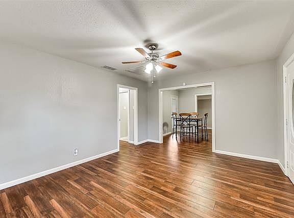 3rd image of 626 Lacewood Dr