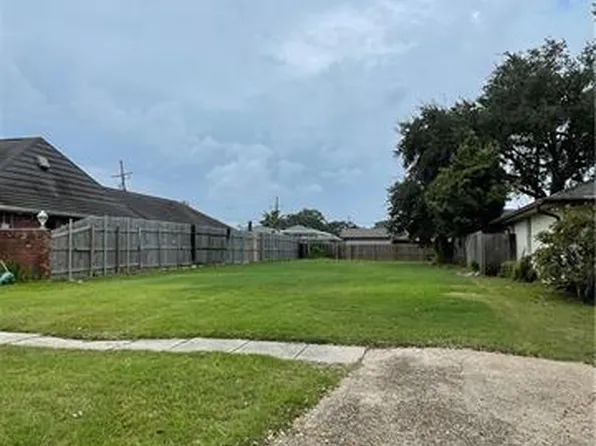 4717 Park Dr N, Metairie, LA 70001