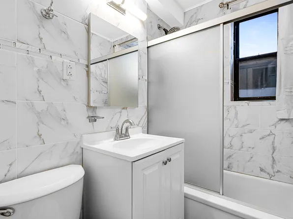 96-09 67th Avenue image 20 of 24