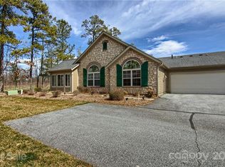 312 Summerfield Pl, Flat Rock, NC 28731