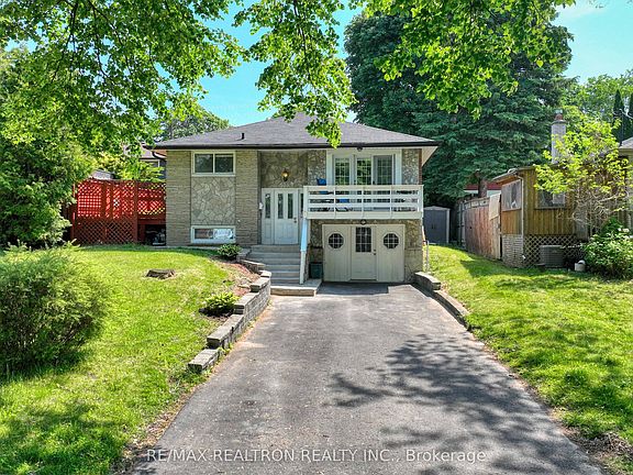2nd image of 579 Pinewood St