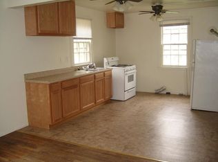 28 Riley Manor Cir, Junction City, KS 66441