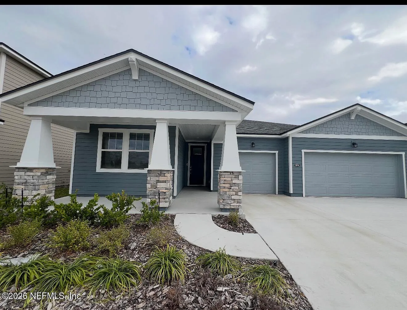 4 bed, 3.0 bath, 2307 sqft, $2,800 — Photo 1