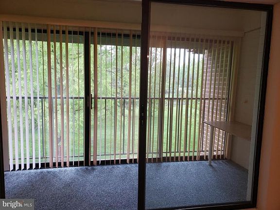 4th image of 15310 Beaverbrook Ct #89-3G