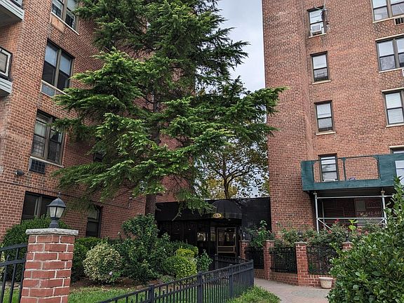 2nd image of 145 Lincoln Ave APT 4Y