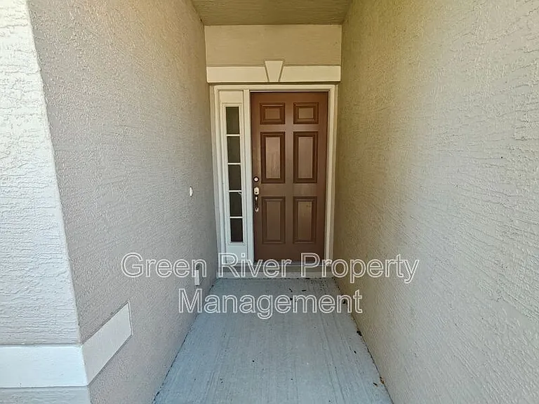 223 Osprey Rd — Photo 4