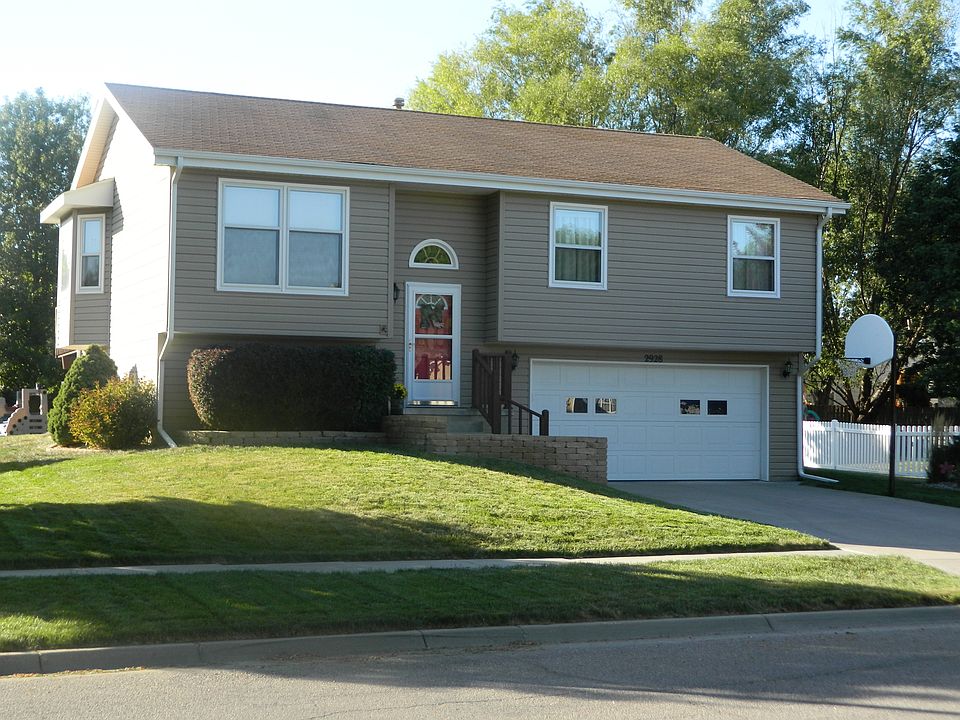 1st image of 2928 Sequoia Dr