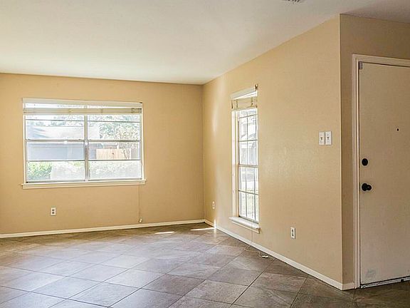 5th image of 1414 Barrowgate Dr
