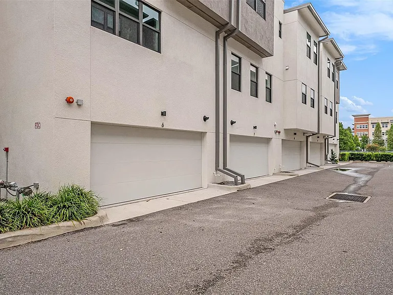 2511 N Grady Ave #6 — Photo 50