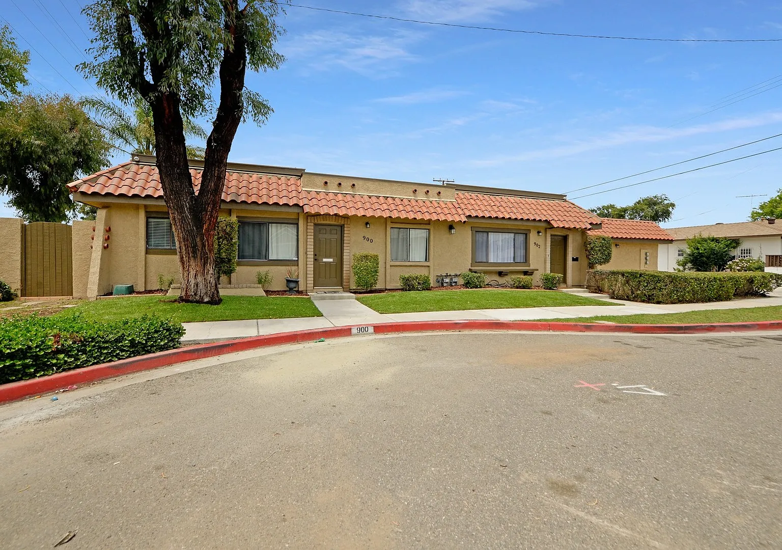 Single Story 2 bedroom & 2 bathroom — Photo 2
