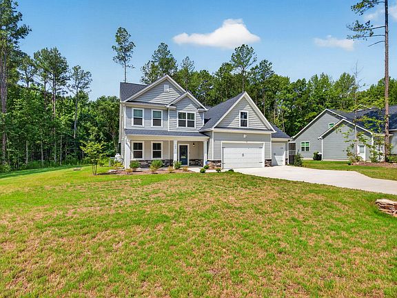 3rd image of 304 Artic Cir