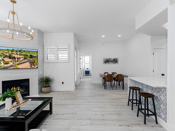3rd image of 7027 Scottsdale Rd #225