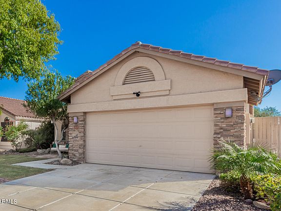 3rd image of 3929 W Tonopah Dr