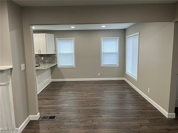 5th image of 2745 Wagar Rd