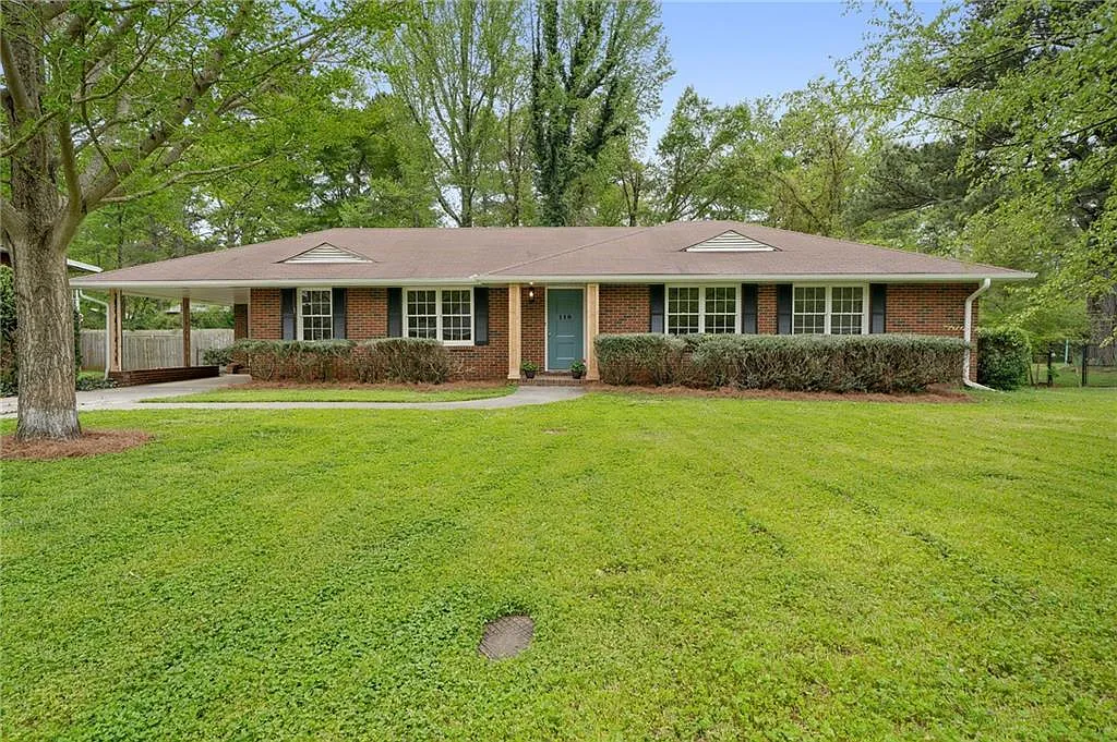 110 Davis Dr photo 1