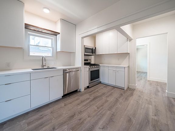 2nd image of 1328 33rd St