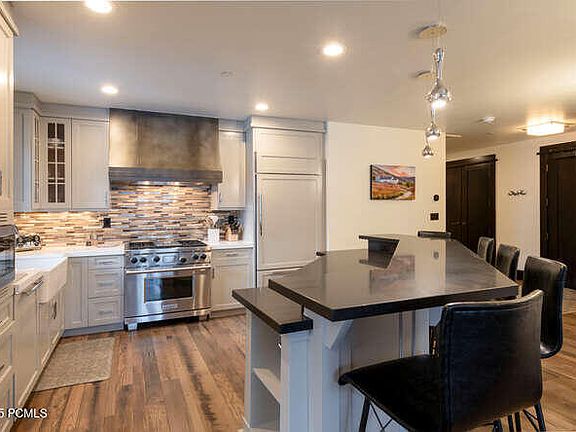 5th image of 8880 Empire Club Dr #212
