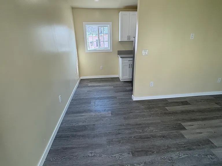 736 1/2 S La Verne Ave #736-1/2 — Photo 2