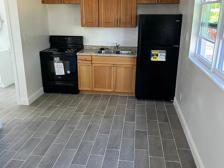 4421 N Clark Ave #A — Photo 7