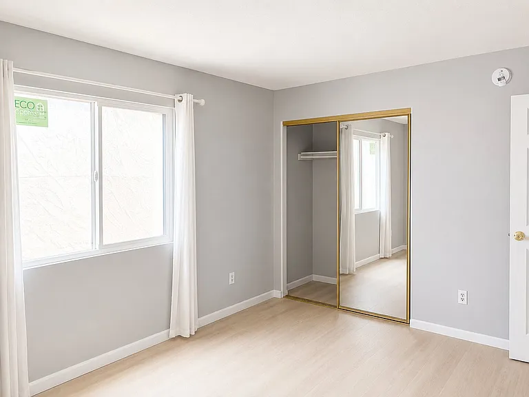 7035 Woodley Ave #130 — Photo 6