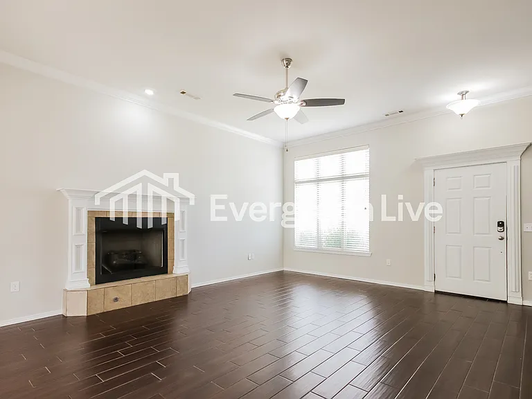 252 S Tamarind Cv — Photo 6
