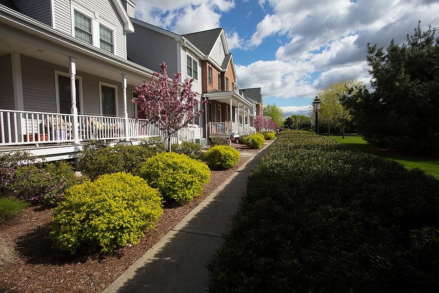 Deer Valley Townhomes 155 Windermere Ave Ellington, CT Zillow