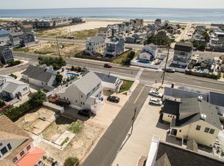 305 W Kupper Dr, Mantoloking, NJ 08738