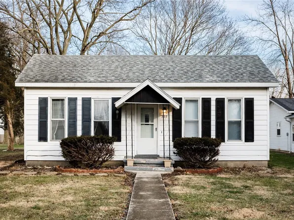 505 W South Water St, Bethany, IL 61914