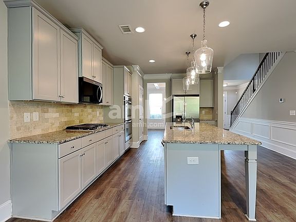 3rd image of 199 High Trail Pass