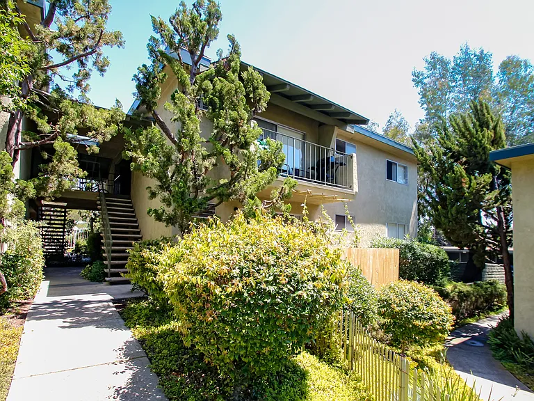 1575 Oak Apartment Homes — Photo 46