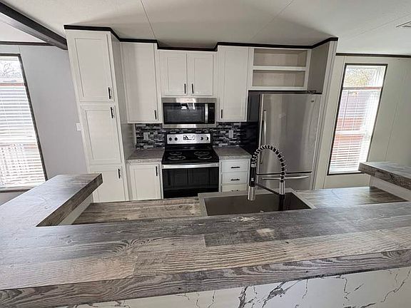 2nd image of 7812 Willowick Dr