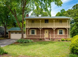 1319 Highcrest Dr, Hixson, TN 37343