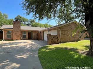 413 Oxford Dr, Sherman, TX 75092