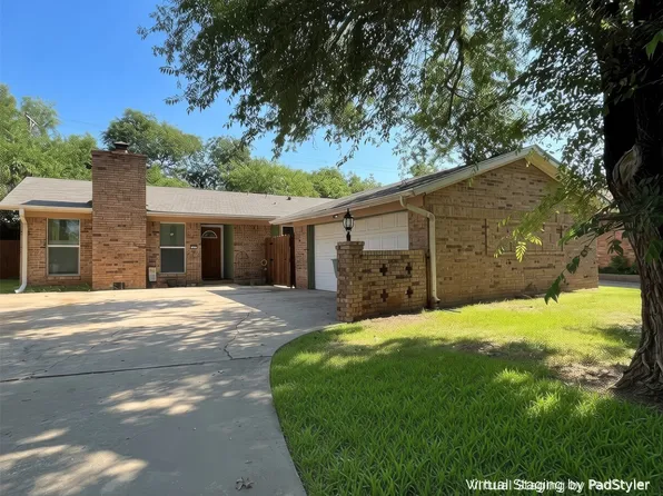 413 Oxford Dr, Sherman, TX 75092