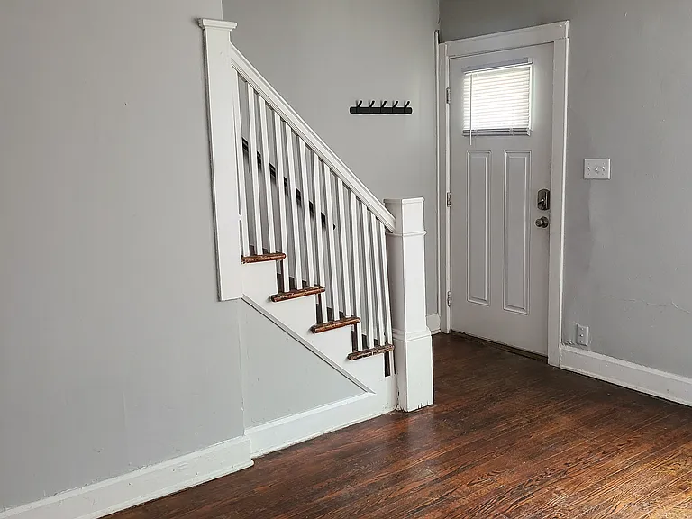 366 Gilbert St — Photo 17